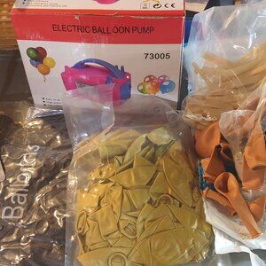 Electric balloon pump and lots of balloons